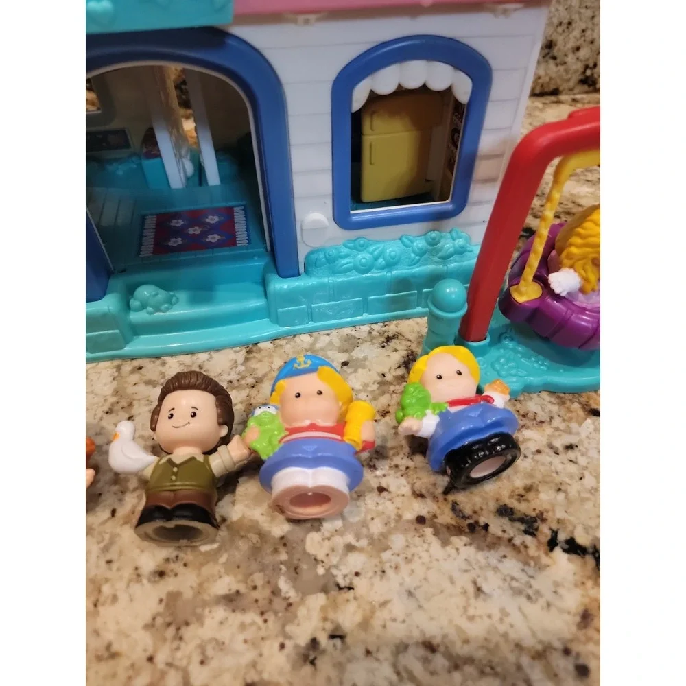 Vintage Fisher Price Little People Sweet Sounds Doll House Tested Works Figures